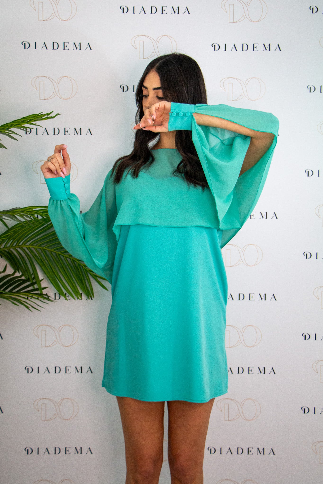 Abito corto con coprispalle Markup